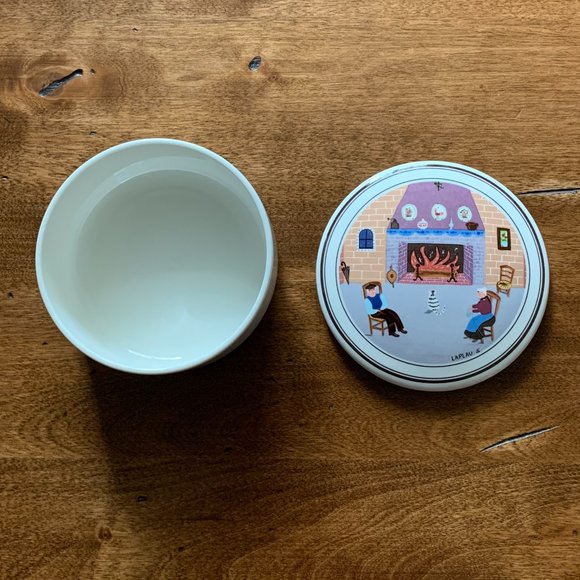 Villeroy & Boch Design Naif 3 3/4" Porcelain Round Trinket Box - Picture 6 of 8